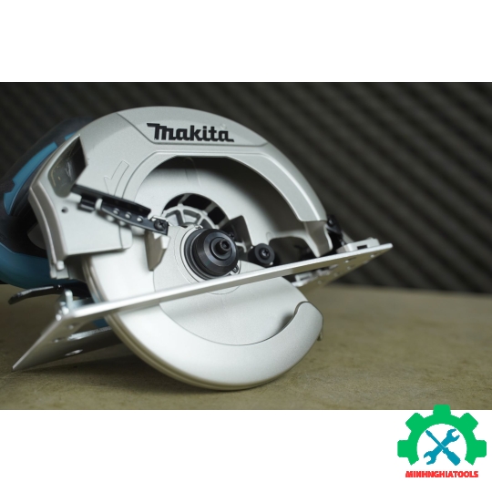 Máy cưa đĩa Makita HS7600 