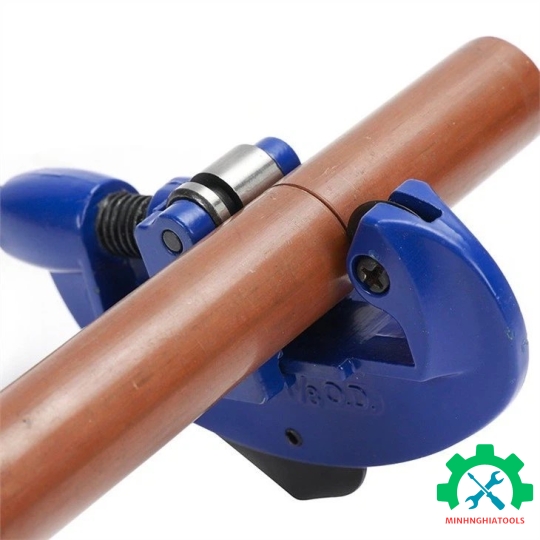 Dụng cụ cắt ống, kích thước 3-30mm (1/8 inches-1-1/8 inches) Workpro  WP301004