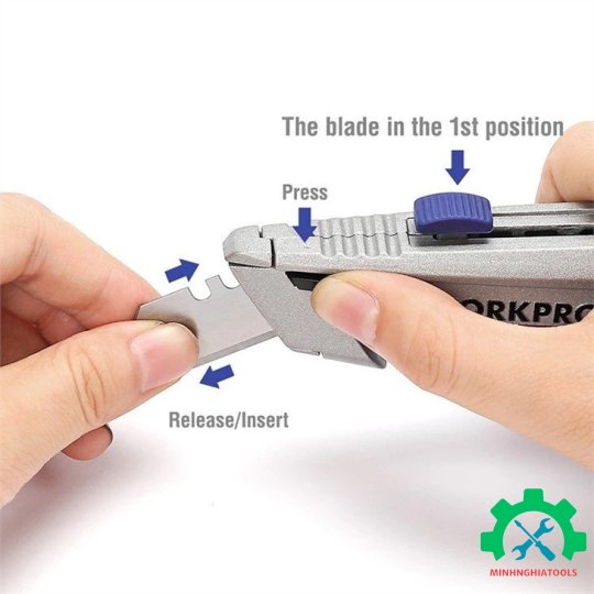 Dao tiện ích có lưỡi cắt, lưỡi dao thu vào được và có thể thay đổi nhanh chóng Workpro - WP213014