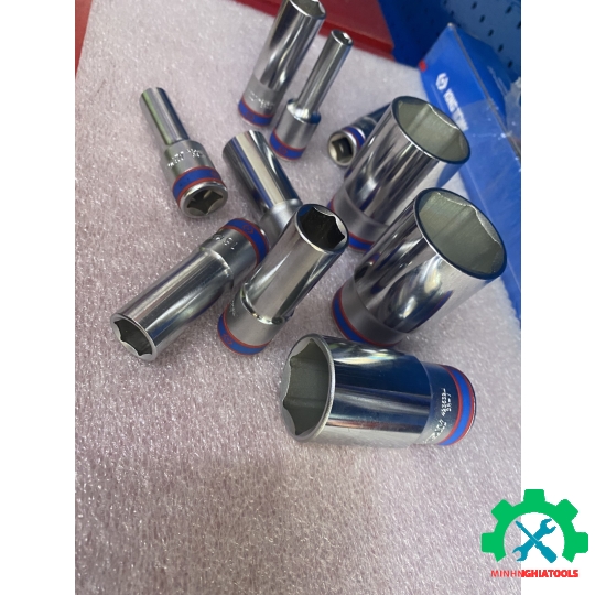 Đầu tube 1/2" trắng dài  (loại 6 cạnh) Kingtony 4235M