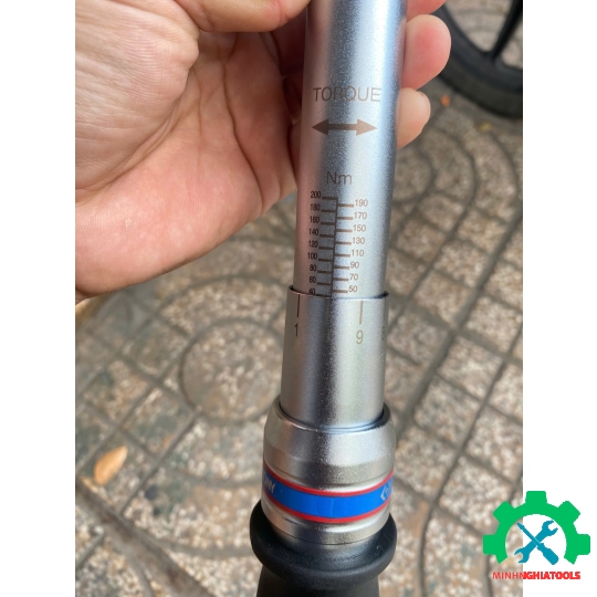 Cần siết lực 1/2 Kingtony 34462-1DG (40-200 Nm) dài 521mm 